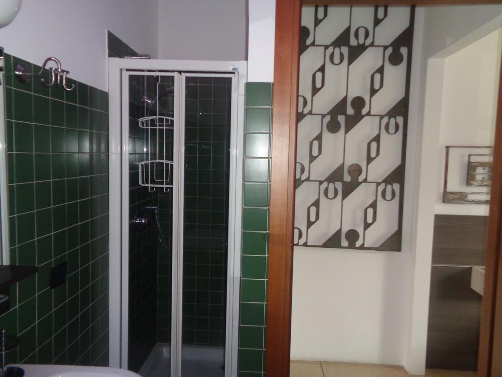 Single Room,1216898521:JPEG