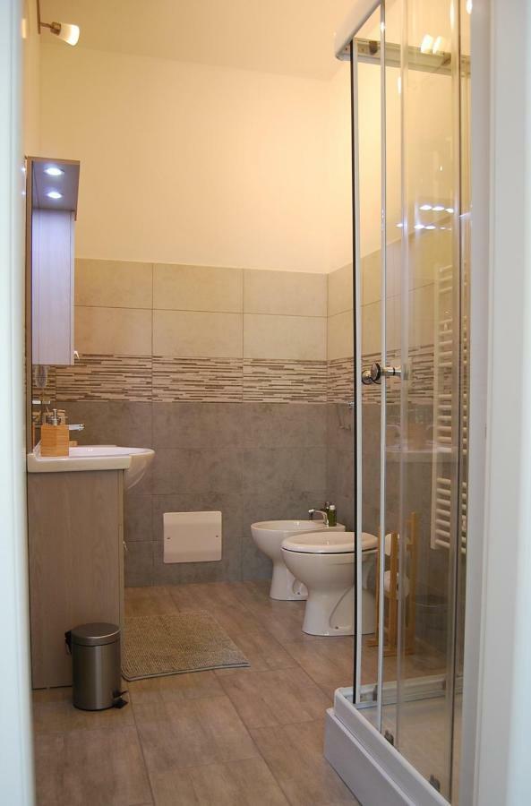 Single Room Private Bathroom