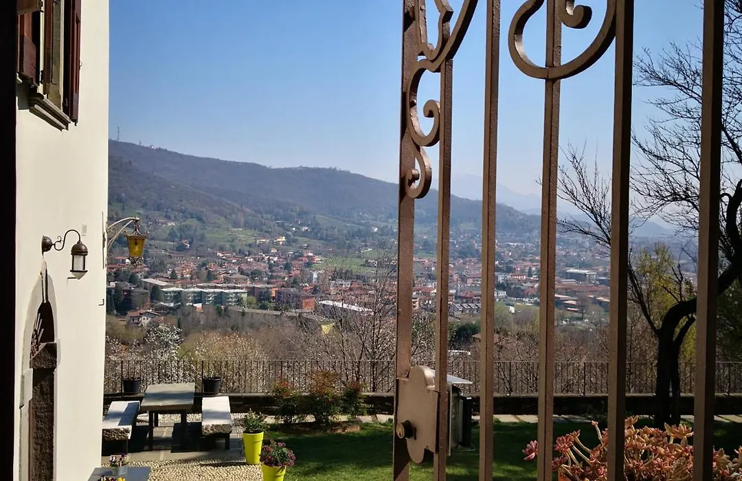B&B Dimora Delle Donnole Bergamo Alta-1