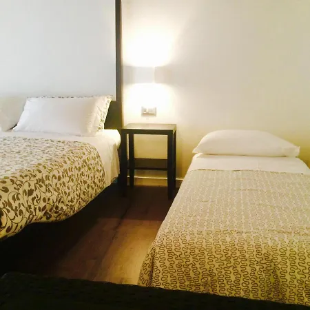 Moira Rooms-2