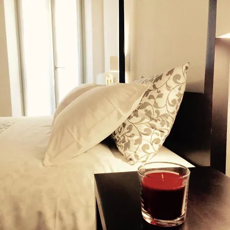 Moira Rooms-3