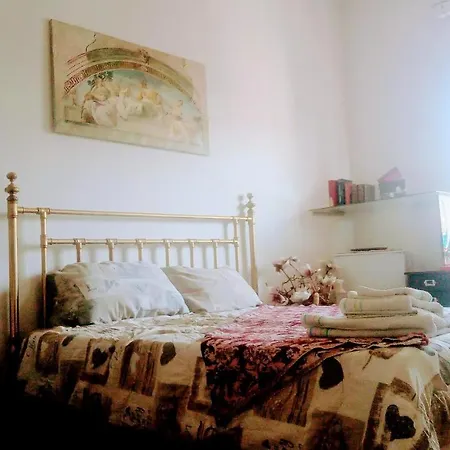Big Room In Private Appartament, Close To The Station And Center Of City-3