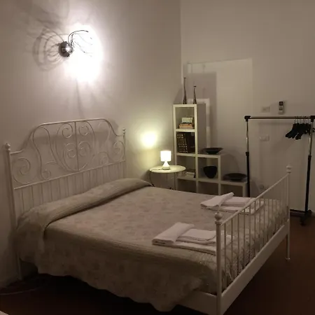 Vip Bergamo Rooms-3